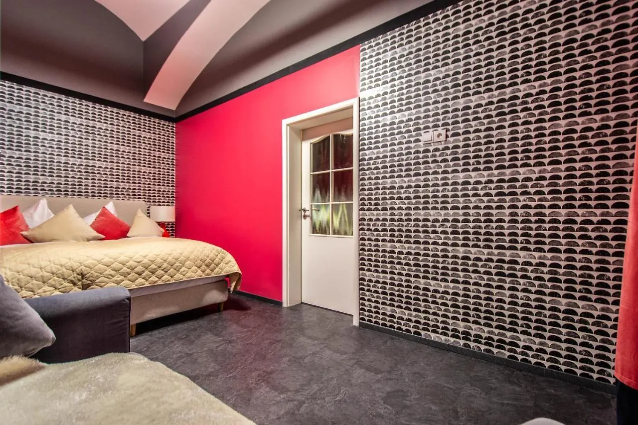 Metronom Apartment By Ruterra Praga